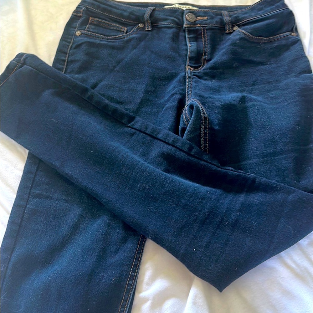 D. Jeans like new